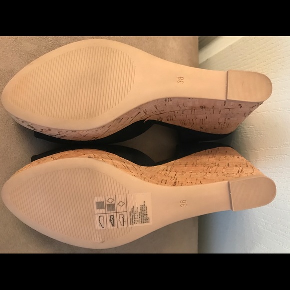 Sold - Picture 3 of 3